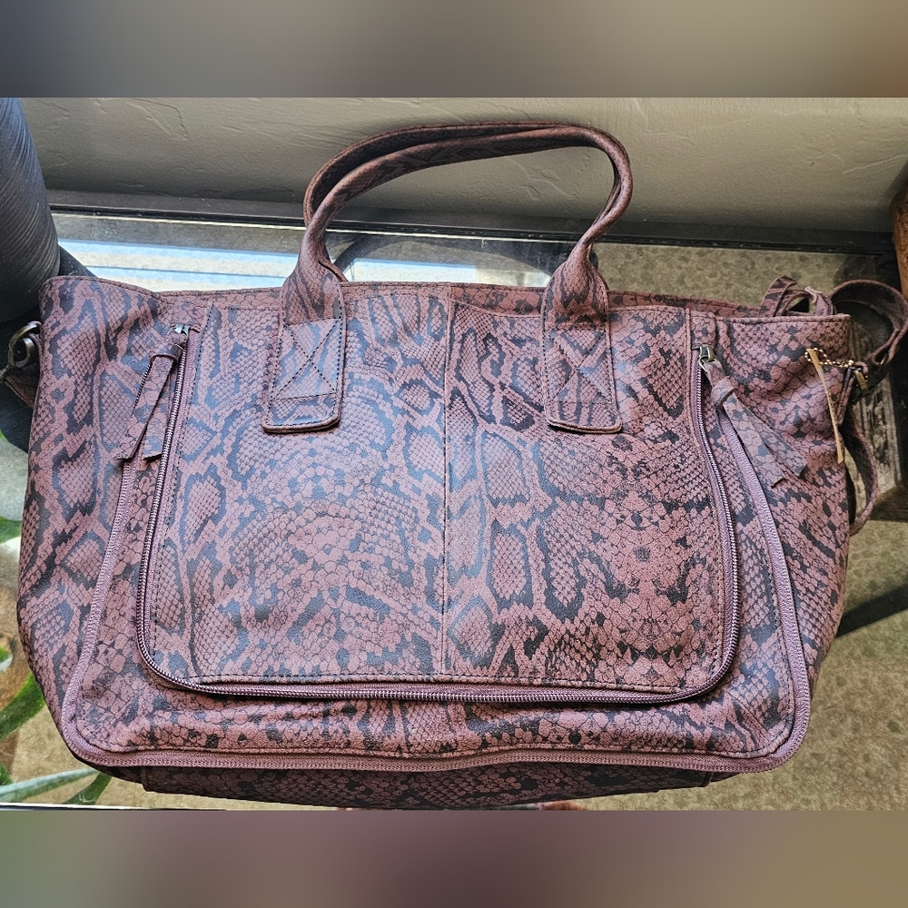 100% Genuine Leather Burgundy Snake-Print Tote Bag - Women